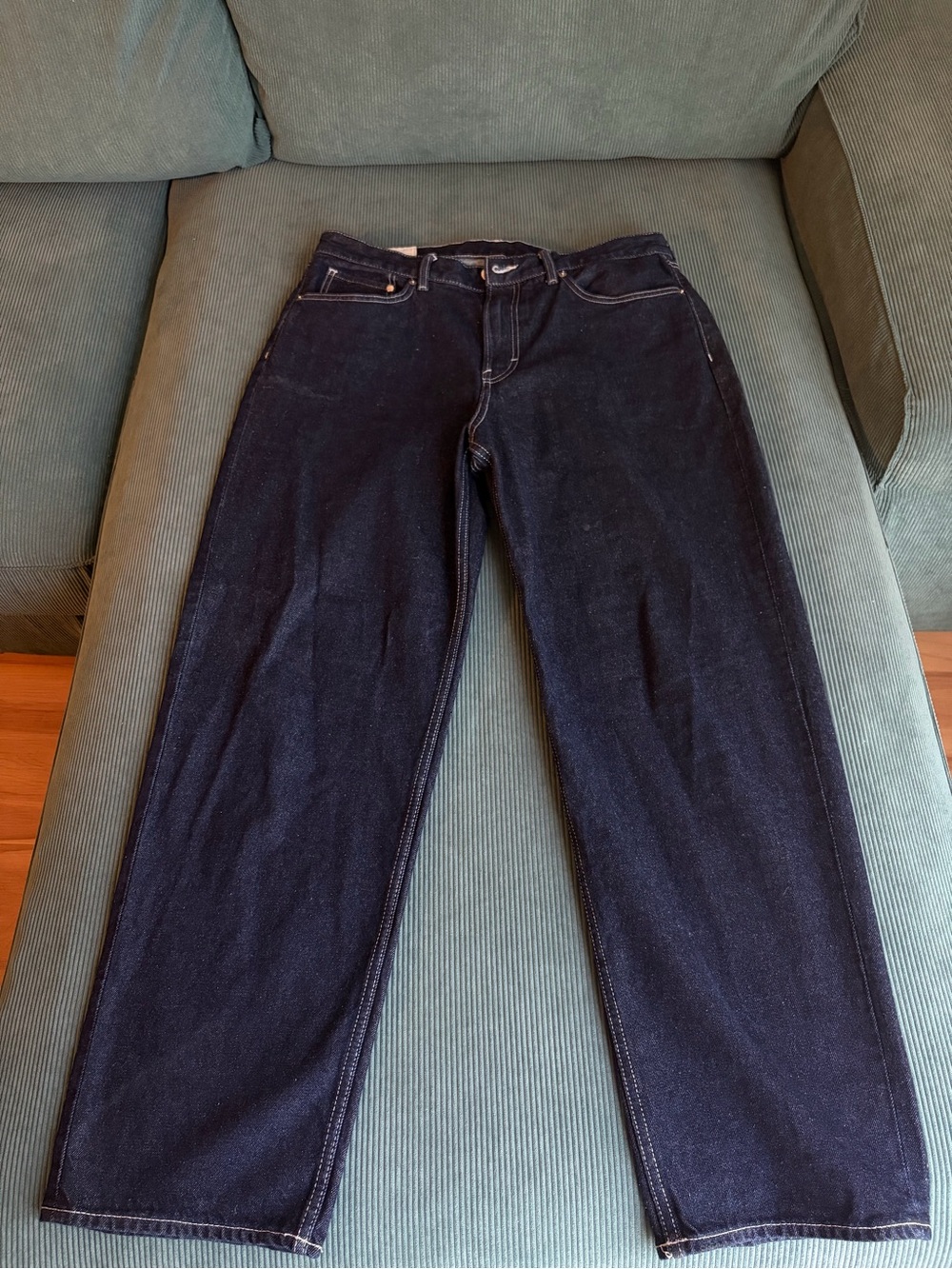 H&M Men's Relaxed Straight Jeans in Dark Blue